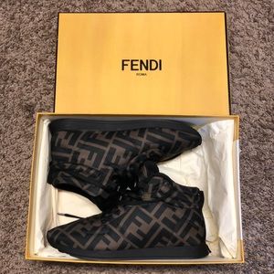 Authentic Fendi FF Logo High-Top Sneaker🖤🤎